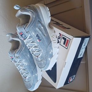 NIB Denim Fila Disruptor!